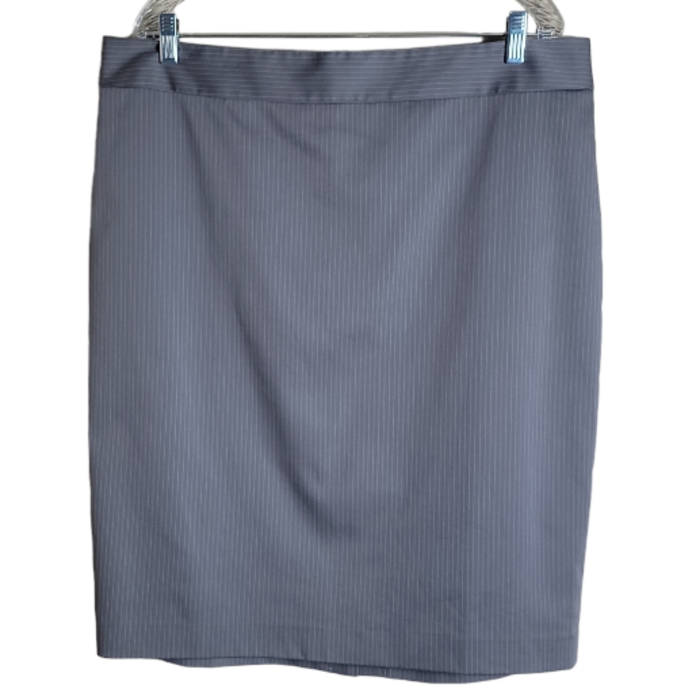 Ann Taylor plus size gray stripe pencil skirt size 18